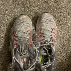used Nike shoes unisex